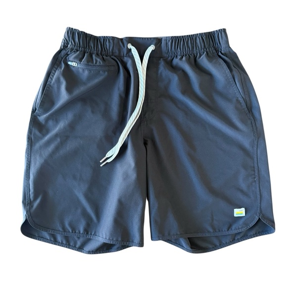 Vuori Mens Black Shorts Size Medium - Picture 1 of 4